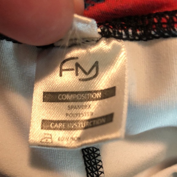 FINEMORE size Medium PEACOCK Print Legging VIVID Coloring LongLeg RARE $129 NEW - Picture 12 of 13